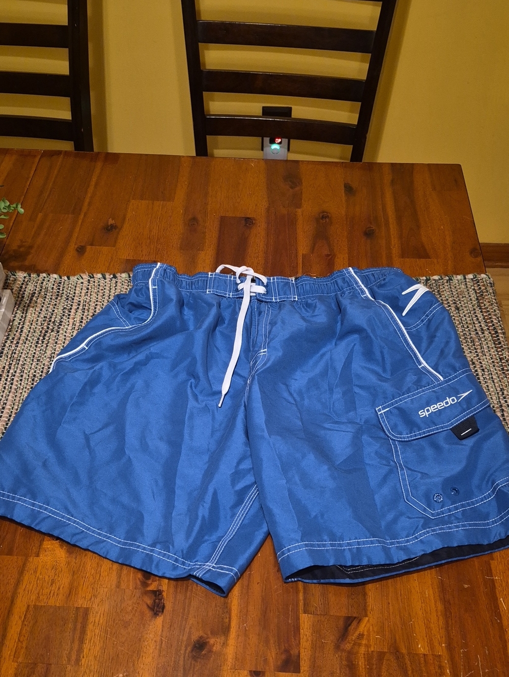 Speedo Men's Royal Blue Swim Trunks with White Drawstring Size 34 Waist